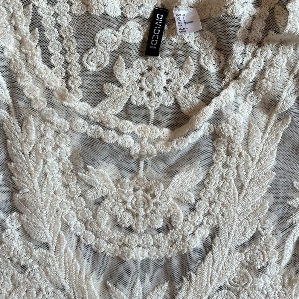 H&M Divided Lace 3/4 Sleeve Top | Women's 8 - Picture 3 of 5